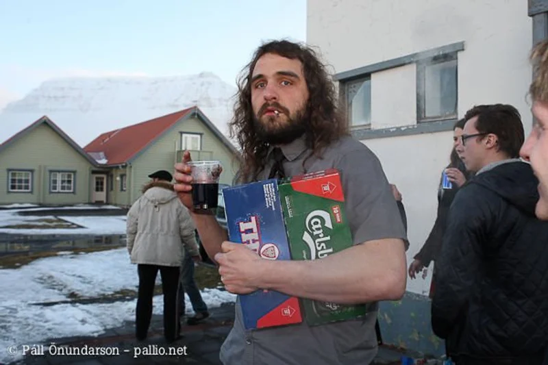 Maður gerir ekki rassgat einn - mynd 33