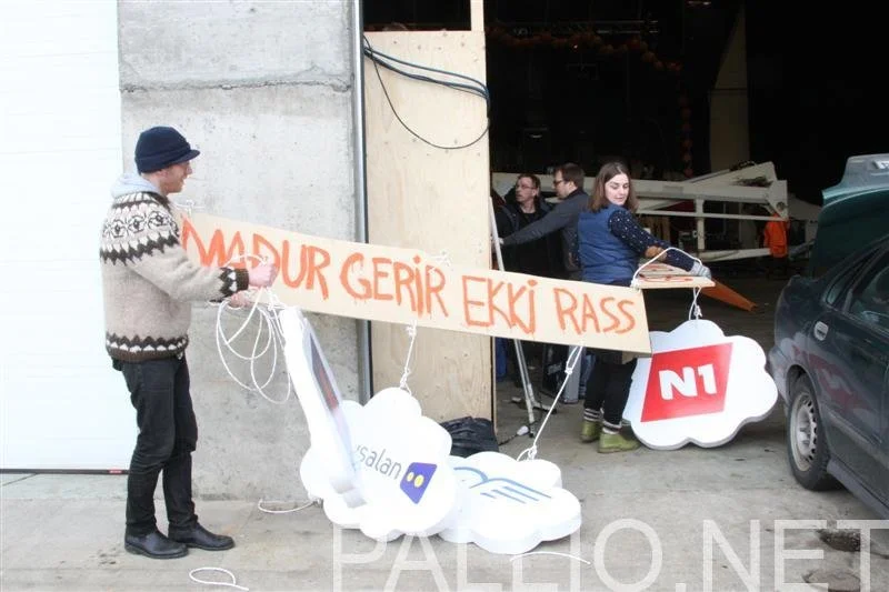 Maður gerir ekki rassgat einn - mynd 121