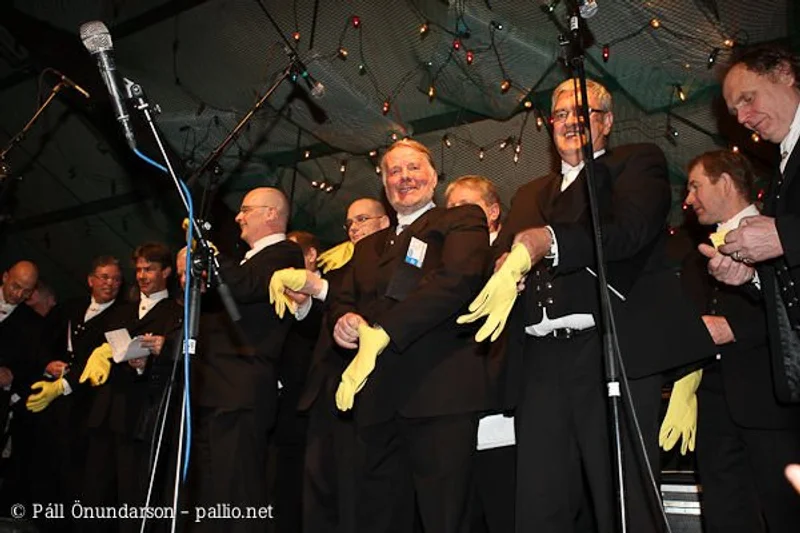 Aldrei 2008